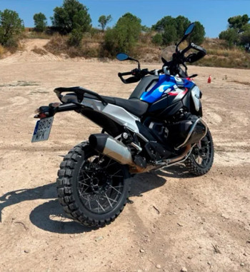 BMW R 1300 GS - GS Trophy de 2024 BMW R 1300 GS - GS Trophy de 2024